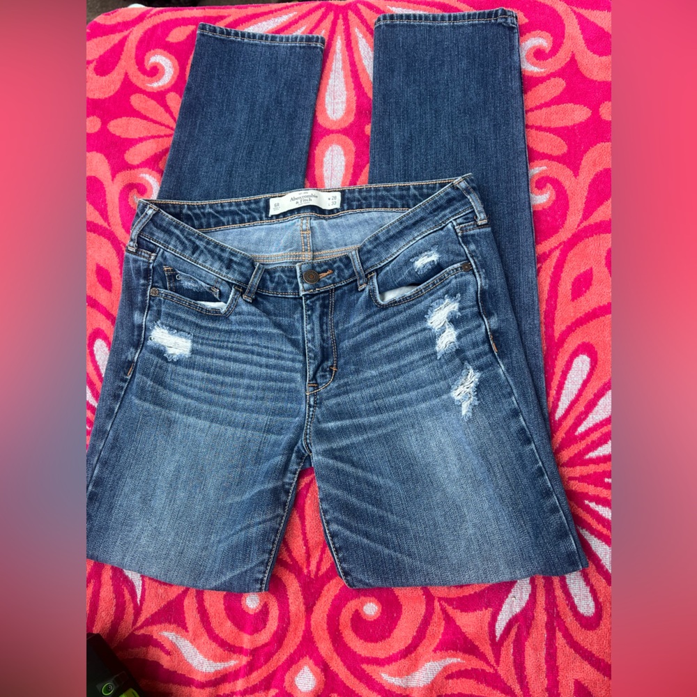 Abercrombie and Fitch skinny jeans- ladies size 6- like new